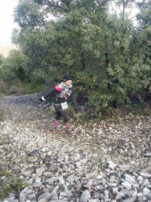 Carole JOUCLA dans le pierrier