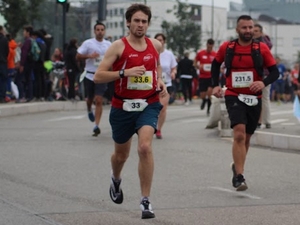 En 6<sup>e</sup> Frédéric CONSTANTIN